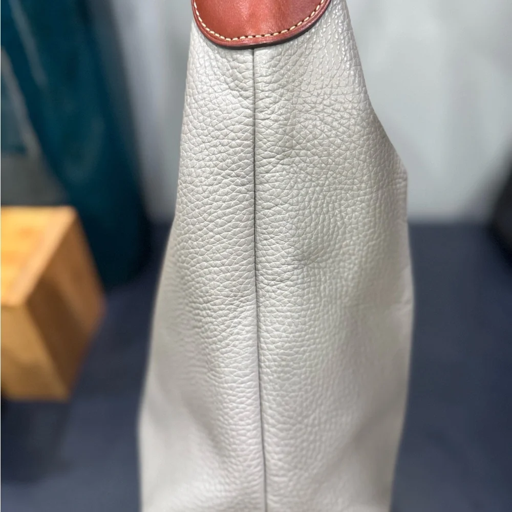 Elegant Gray Leather Dooney & Bourke Bag